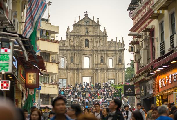 Hong Kong struggles as Macau thrives in tourism recovery